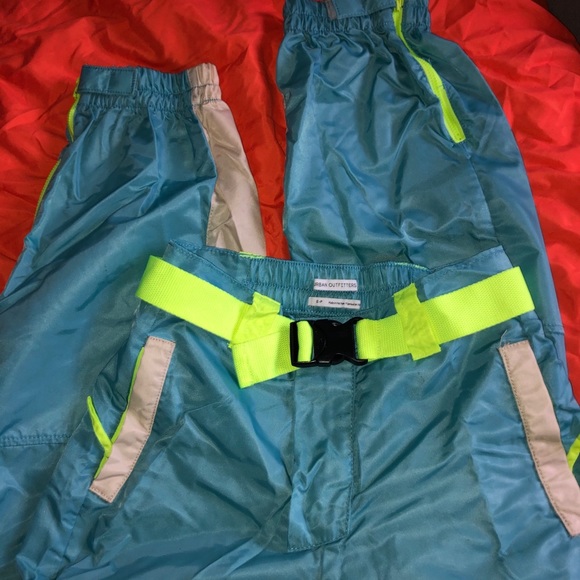 Highwaisted Urban outfitters pants - Picture 3 of 4